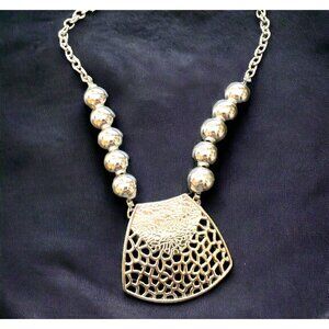 Silver Chain Necklace w Jumbo Silver Metal Beads & Netted Centerpiece